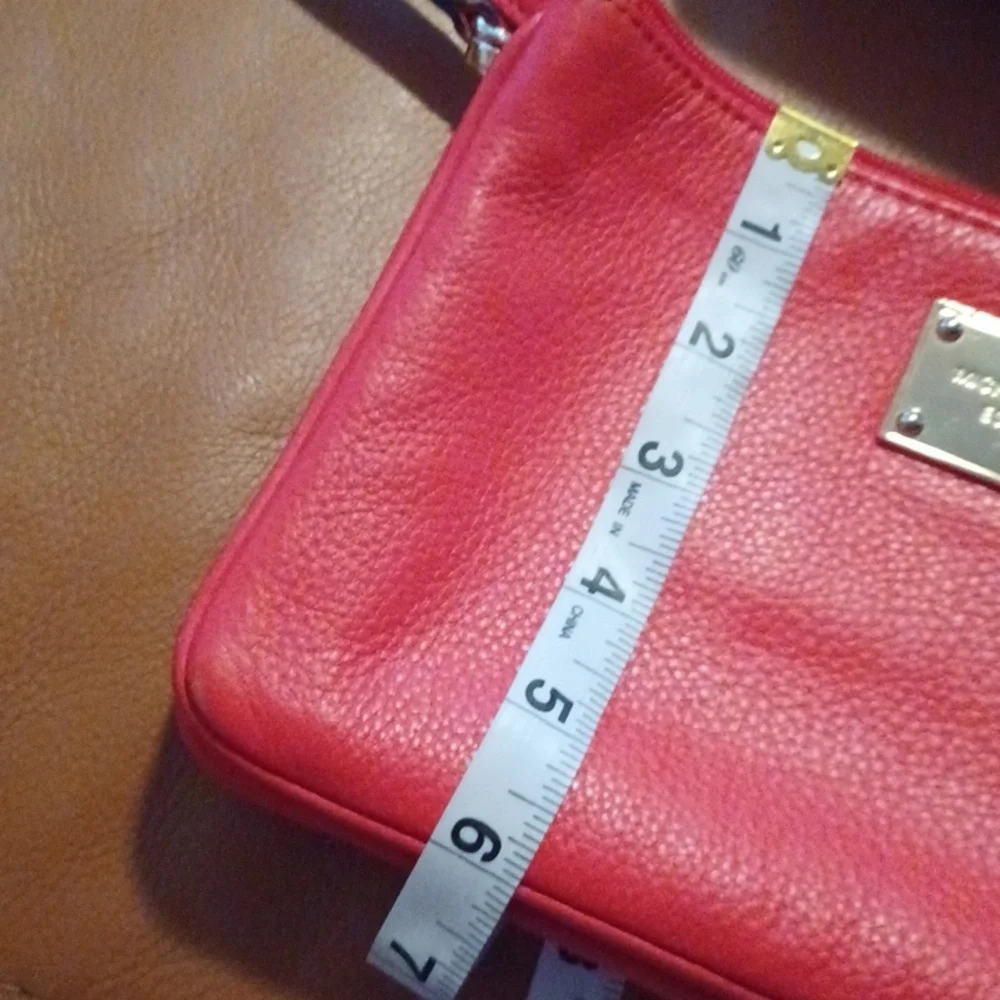 >  Michael Kors Vibrant Red Crossbody Bag